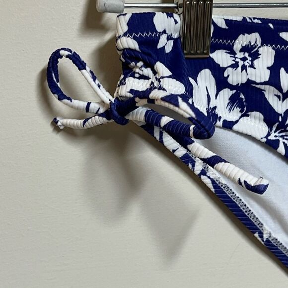 New Unworn Raisins Lunar Blue white Floral Bikini Bottom Size L - Picture 8 of 8